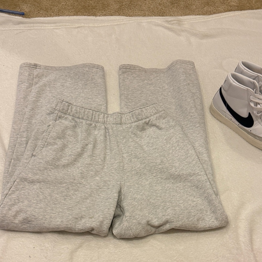 Hollister Light Gray Ultra High-Rise Sweatpants